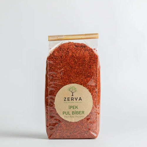 Zerya İpek Pul Biber – %100 Doğal & Katkısız Baharat | Yoğun Renk, Hafif Acı ve Gerçek Lezzet